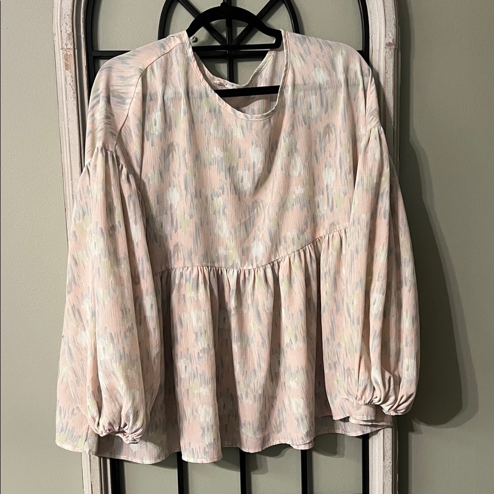 Entro Women's Blouse in Pastel Pink and Cream